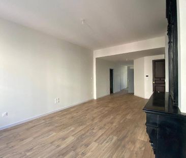 Location appartement bourgeois 4 pièces 132.96 m² à Romans-sur-Isèr... - Photo 4