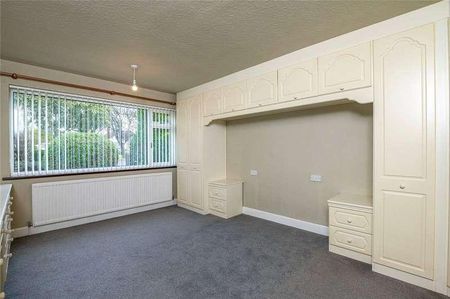 Thorpe Hall Avenue, Thorpe Bay, Essex, SS1 - Photo 4