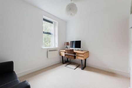 2 bedroom apartment to rent - Photo 5