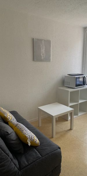 Location Appartement 1 pièce 12m² JACOB BELLECOMBETTE 73000 - Photo 1