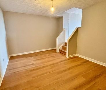 4 bedroom flat to rent - Photo 6