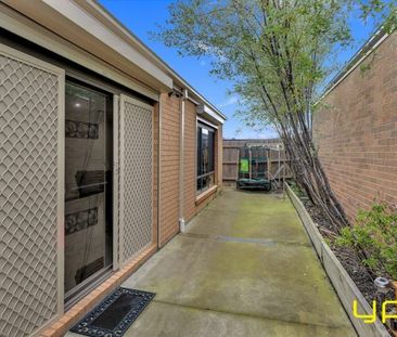 Affordable Family Luxury Living in Cranbourne East - Photo 1