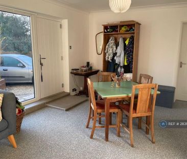 2 bedroom bungalow to rent - Photo 4