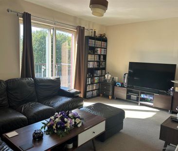 2 bedroom apartment to rent - Photo 4