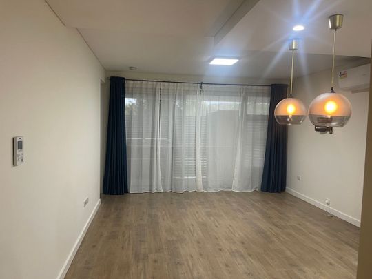 2 BEDROOM UNIT GROUND FLOOR - Photo 1