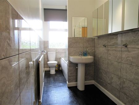 Room in a Shared House, De Lacy Mount, LS5 - Photo 4