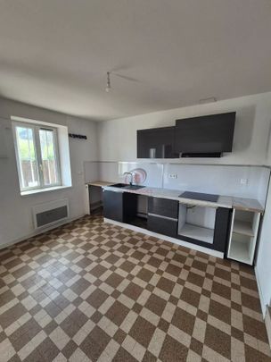 Location Appartement 4 pièces 93m² EVENOS 83330 - Photo 1