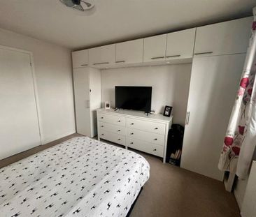 1 Bedroom Terraced To Let - Photo 5