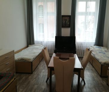 Mieszkanie pracownicze, dla 10-12 osób, centrum - Фото 1