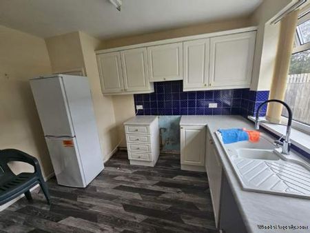 2 bedroom property to rent in Heckmondwike - Photo 4