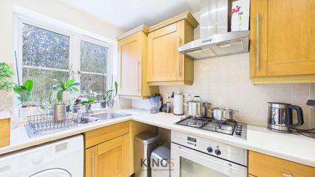 3 bedroom terraced house to rent - Photo 2