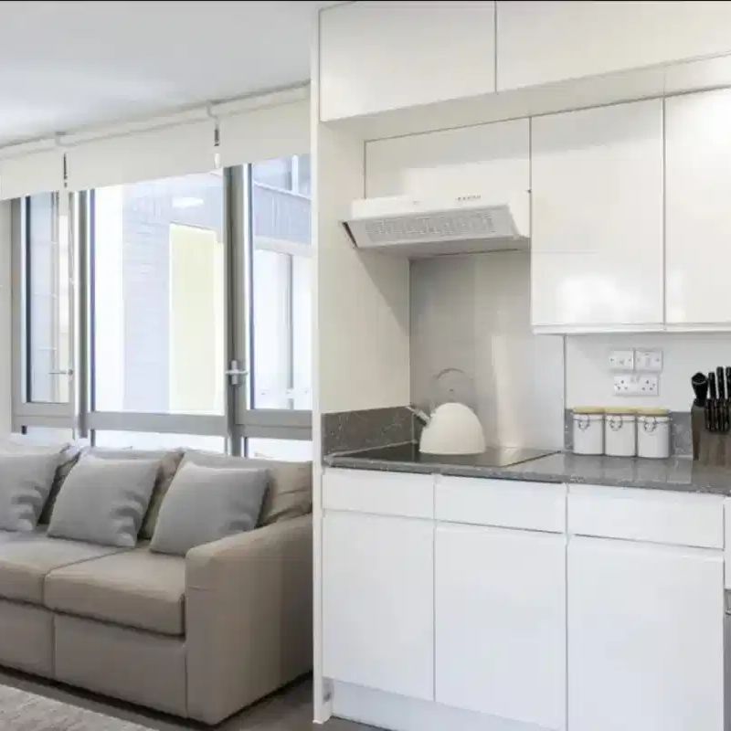 3 Bed Apartment - Photo 1