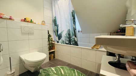 Charmante 3.5-Zimmer Altbau-Dachwohnung in bester Wohnlage. - Photo 4