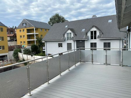 Sehr gepflegte 3,5-Zi.-Wohnung mit grosser Terrasse - Photo 5