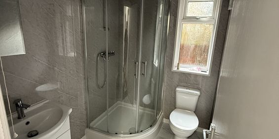 Room in a Shared House, Western Elms Avenue, RG30 - Photo 3