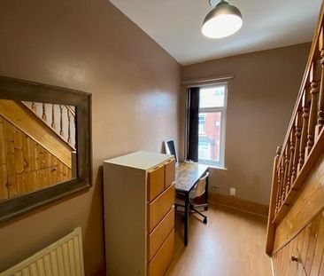 4 bedroom private hall to rent - Photo 6