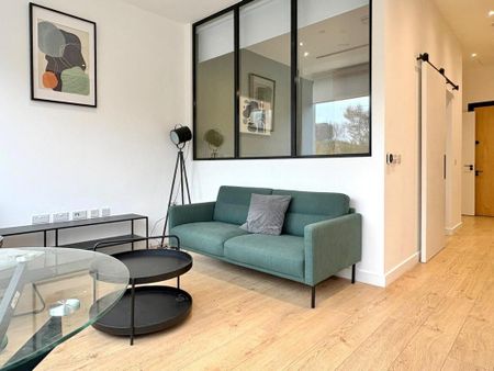 1 bedroom flat to rent - Photo 2