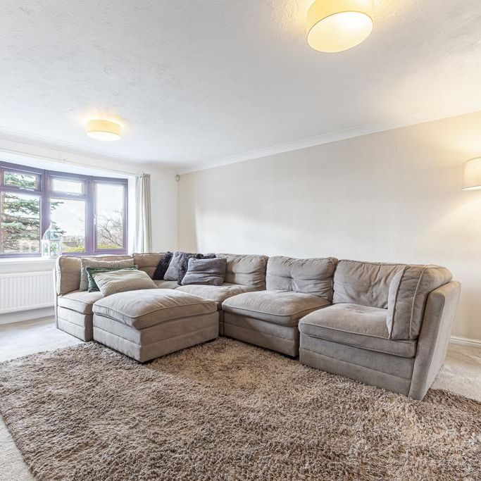 4 bedroom detached house to rent - Photo 1