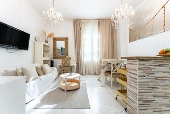 Plaza de Doña Trinidad, Málaga, Andalusia 29007