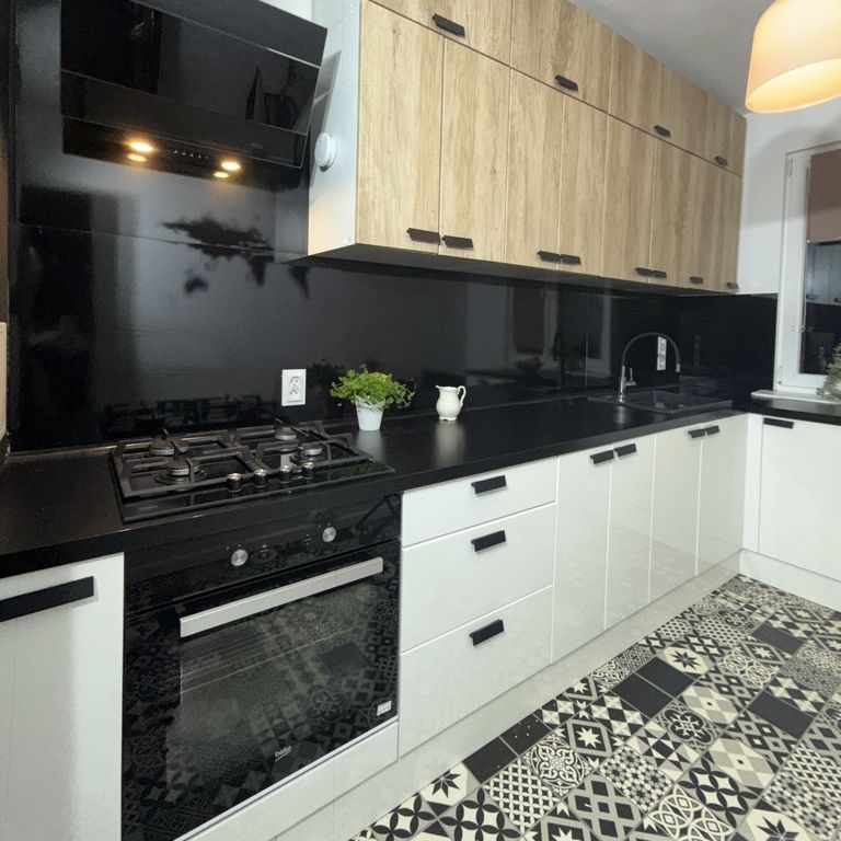 Na Wynajem 4 Pokoje, (437605) - Photo 1