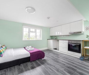 3 bedroom maisonette to rent - Photo 4
