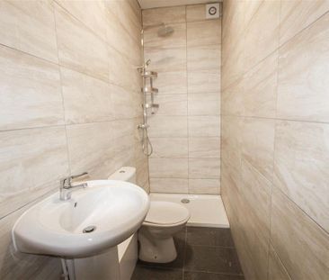 4 bedroom detached house to rent - Photo 6