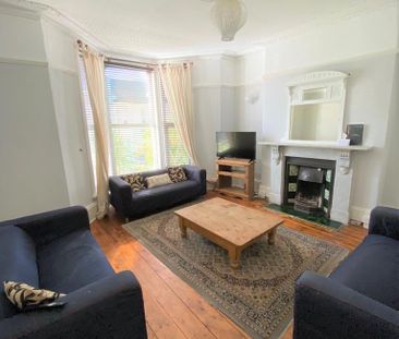 7 bedroom terraced house to rent - Photo 1