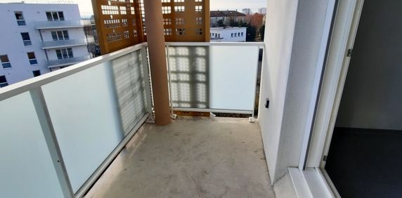 Location Appartement 1 pièce 18m² NIMES 30000 - Photo 2