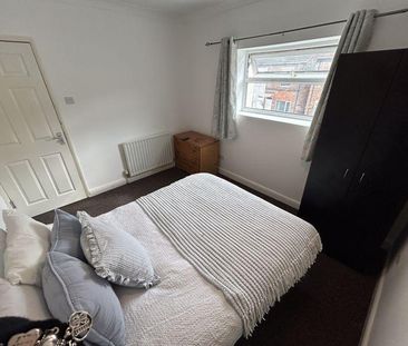 1 bedroom in a house share to rent - Photo 6