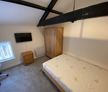 4 Bed Student Accommodation - Photo 6