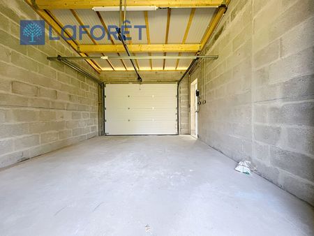House - Photo 3