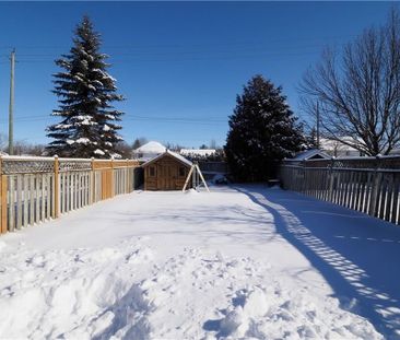 For Lease - 258 Inverhuron Crescent Unit# Unit A, Waterloo, Ontario - Photo 2