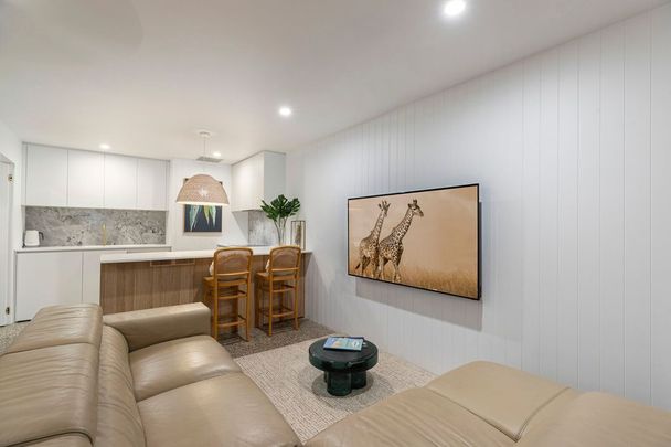 Furnished Buderim Studio with Designer Finishes and Utilities Included! - Photo 1