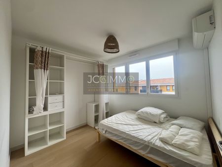 Location Appartement 3 pièces 71m² CUERS 83390 - Photo 4