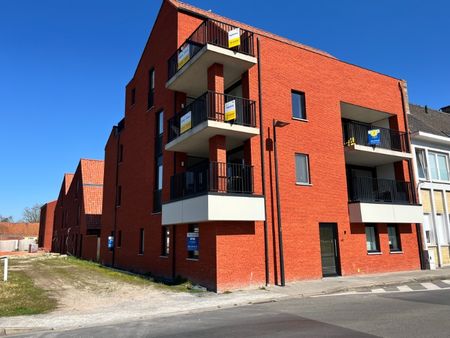 Gelijksvloers 2-Slaapkamer appartement met terras en parkeerplaats - Photo 2