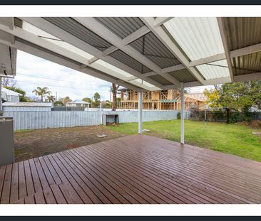 Family-Friendly Living with Decked Outdoor Area & Shed - Photo 3