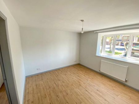 2 bedroom semi-detached house to rent - Photo 2
