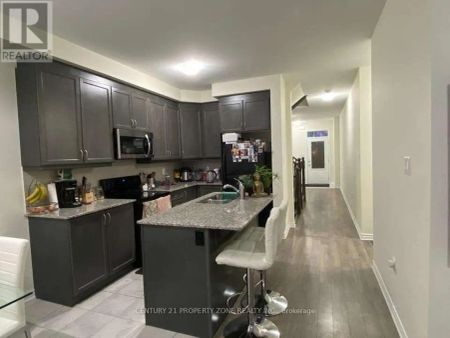 21 CIRCUS CRESCENT - Photo 4