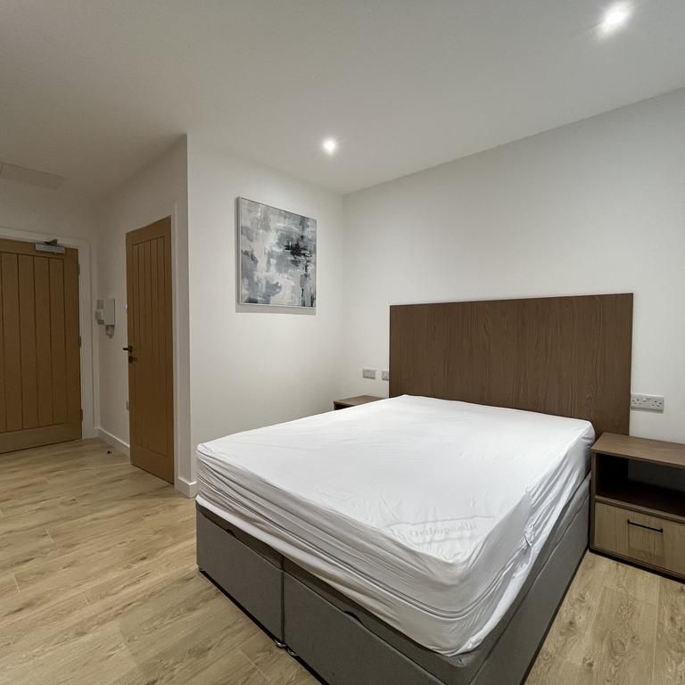 Studio to rent - Photo 1