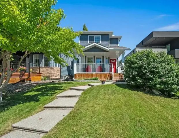 Beautiful house in the heart of Marda Loop | 2006 31 Avenue Southwest, Calgary - Photo 1