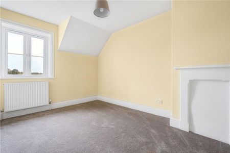 2 bedroom semi-detached house to rent - Photo 3