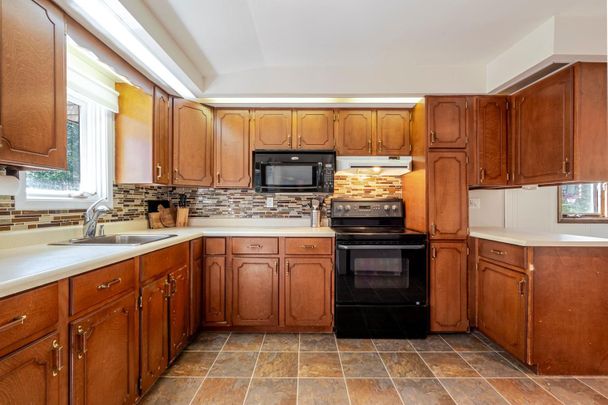For Lease - 1207 Sauble Falls Road, South Bruce Peninsula, Ontario - Photo 1