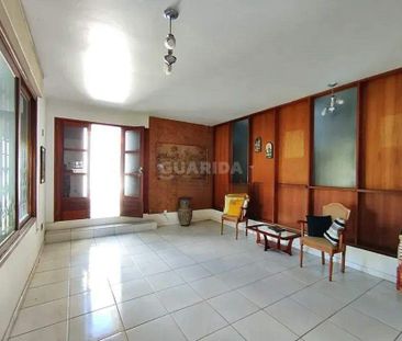 Casa Residencial com 3 dormitórios, sendo 1 suíte, e 3 vagas de gar... - Photo 2
