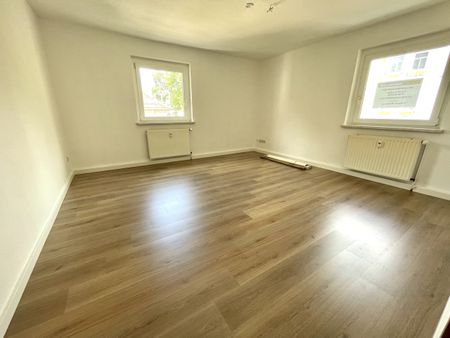 Frisch renoviert, hereinspaziert! 3R-Wohnung ab Juni 2024 mit Balkon, bezugsfrei - Foto 4