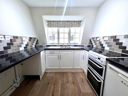 Beckspool Road, Frenchay, Bristol, Gloucestershire, BS16 - Photo 1