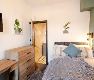 1 bedroom in a house share to rent - Photo 2