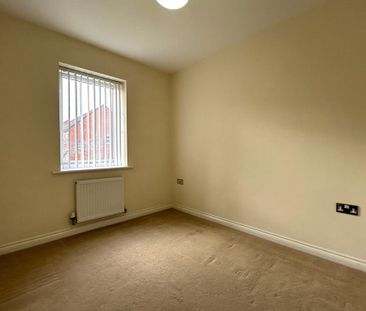 3 bedroom semi-detached house to rent - Photo 5