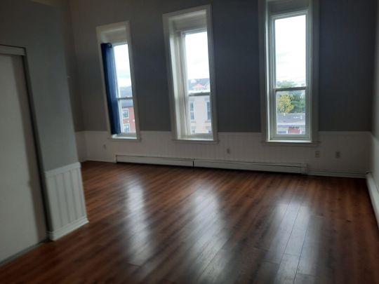 For Lease - 192 King Street Unit# 201, Prescott, Ontario - Photo 1