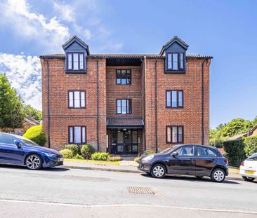 1 bed Ground Floor Flat for rent - Photo 4