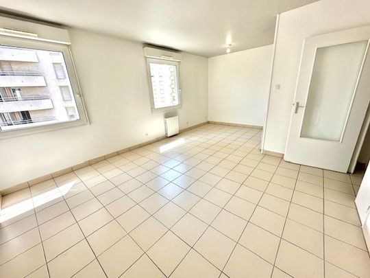 Location Appartement 1 pièce 29m² VILLEURBANNE 69100 - Photo 1